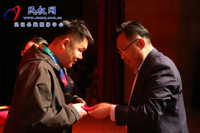 大美不言·逍遙民權(quán) 2023中國(guó)·民權(quán)第七屆槐花文化系列活動(dòng)之 “我愛(ài)家鄉(xiāng)槐花香”隨手拍抖音大賽頒獎(jiǎng)晚會(huì)舉行