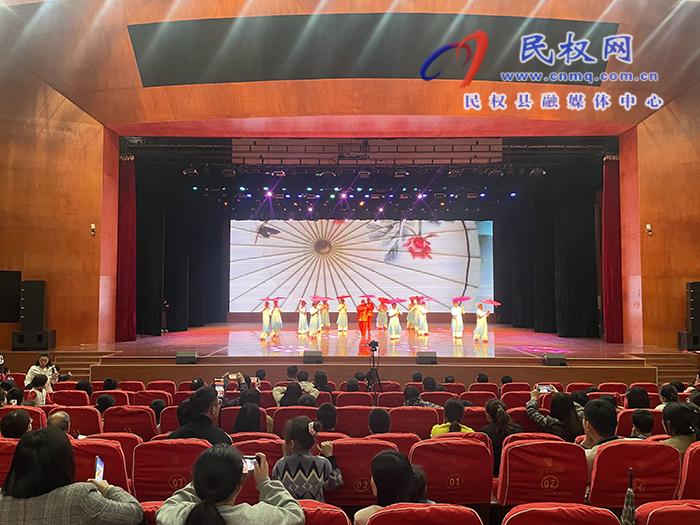 大美不言·逍遙民權(quán) 2023中國(guó)·民權(quán)第七屆槐花文化系列活動(dòng)之 “我愛(ài)家鄉(xiāng)槐花香”隨手拍抖音大賽頒獎(jiǎng)晚會(huì)舉行