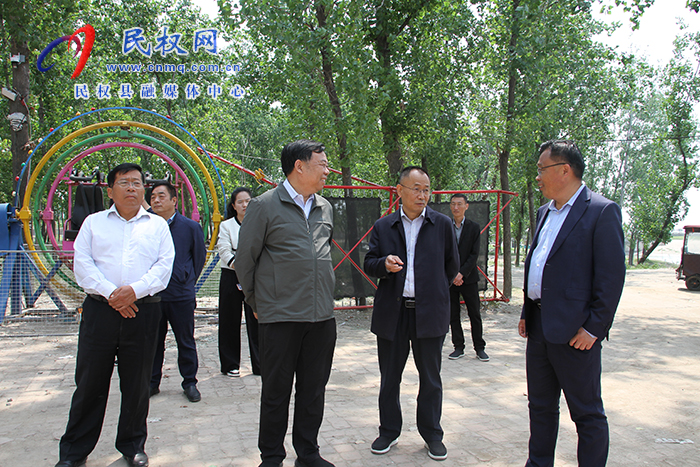 河南名人文化研究會(huì)會(huì)長(zhǎng)駱玉安、秘書長(zhǎng)陳關(guān)超一行到民考察