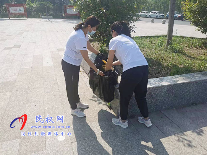 民權(quán)縣水務(wù)公司開展“中國旅游日”文明旅游活動