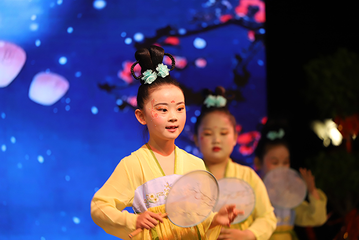 民權(quán)求實(shí)小學(xué)第六屆“向美而行，逐夢(mèng)未來”校園文化藝術(shù)節(jié)圓滿落幕