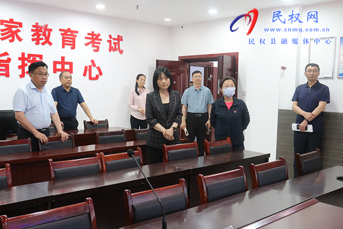 副市長王愛林到民調(diào)研高考前準備工作