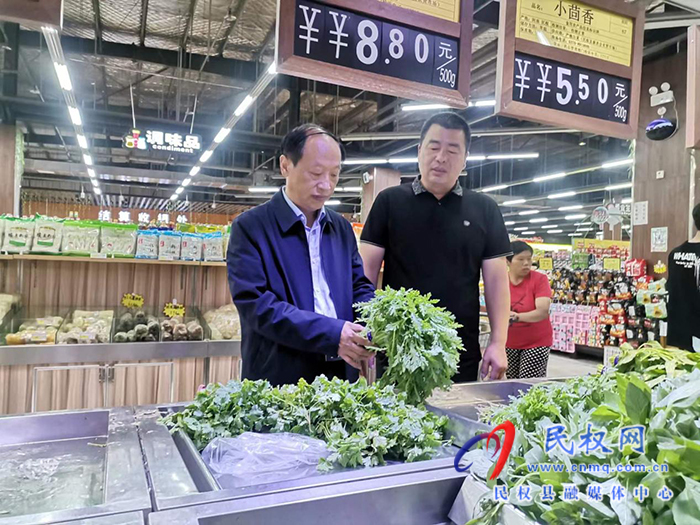 縣總工會(huì)黨組書記、主席瞿志君到包保企業(yè)督導(dǎo)檢查食品安全工作
