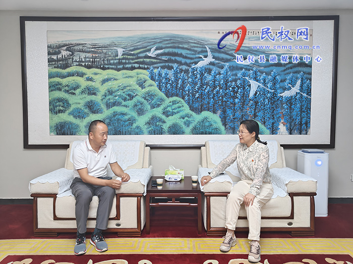 縣委書記、縣長王靜嫻會(huì)見叢日發(fā)、丁偉、張懷安一行