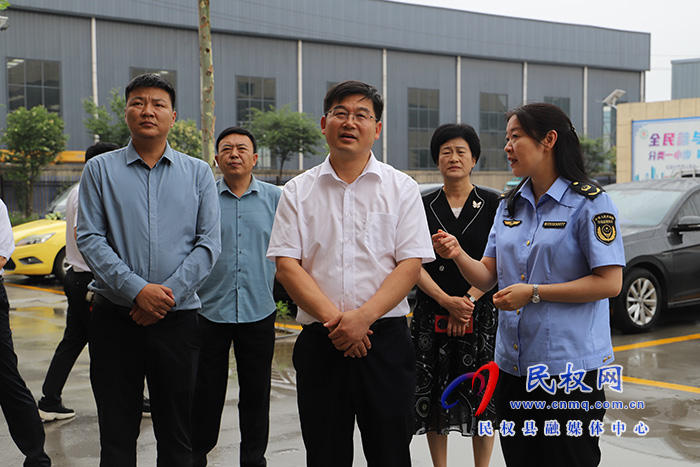  市人大常委會副主任張團(tuán)結(jié)到民開展督導(dǎo)暗訪活動