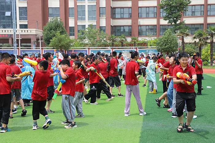 “悠悠艾香溢佳節(jié) 綿綿粽情潤端午”——民權(quán)求實(shí)學(xué)校端午節(jié)主題教育活動(dòng)