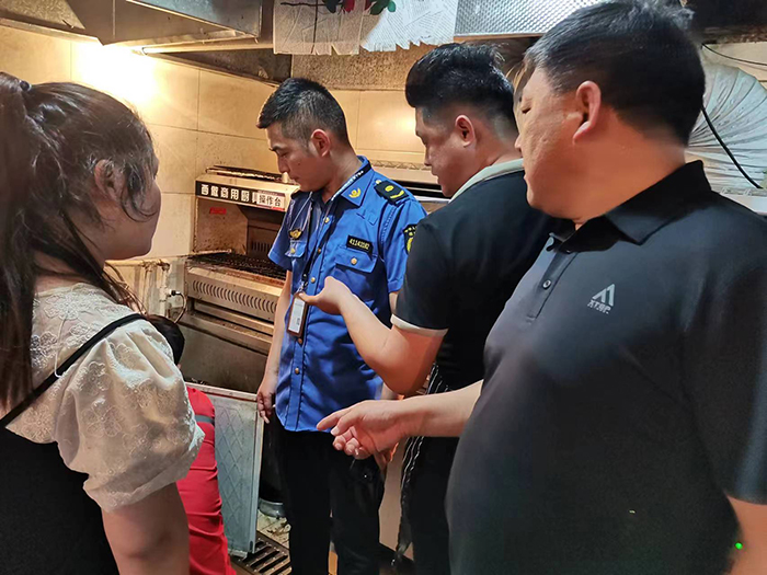 縣住建局對全縣餐飲燃?xì)獍踩M行排查