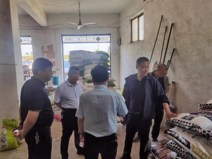 市社到民權(quán)縣開展農(nóng)資打假專項(xiàng)治理行動(dòng)督導(dǎo)工作