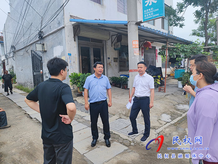 縣領(lǐng)導(dǎo)李君調(diào)研督導(dǎo)全國(guó)文明城市、國(guó)家衛(wèi)生縣創(chuàng)建工作