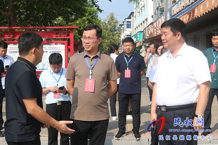 縣人大常委會(huì)開(kāi)展關(guān)于我縣法治政府建設(shè)工作情況專(zhuān)題調(diào)研