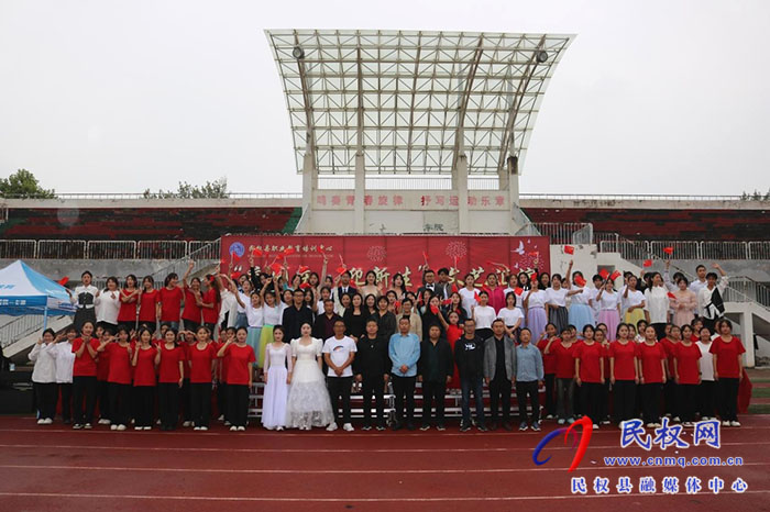 紅旗飄揚(yáng)慶國慶 青春激昂迎新生——我校隆重舉行“慶國慶·迎新生”文藝匯演活動