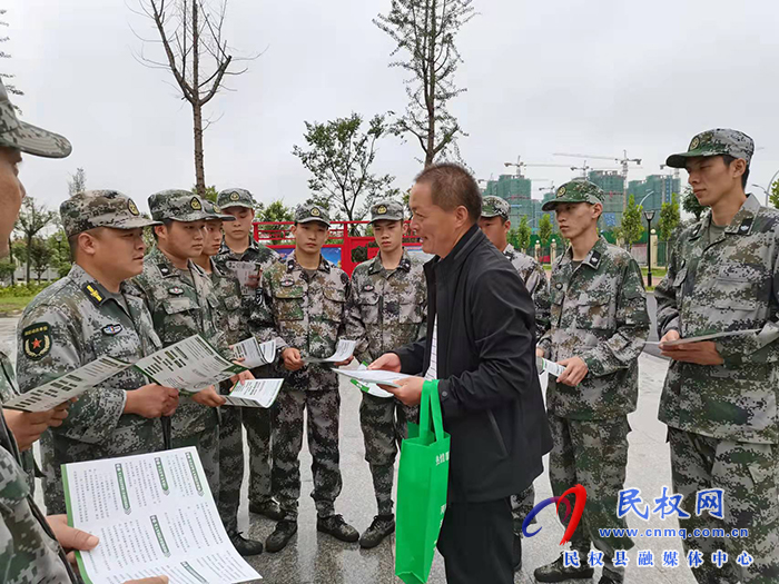 縣司法局開展“法律服務進軍營”系列活動