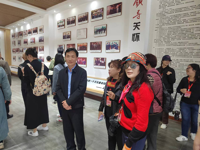兩岸媒體采訪團走進王公莊村