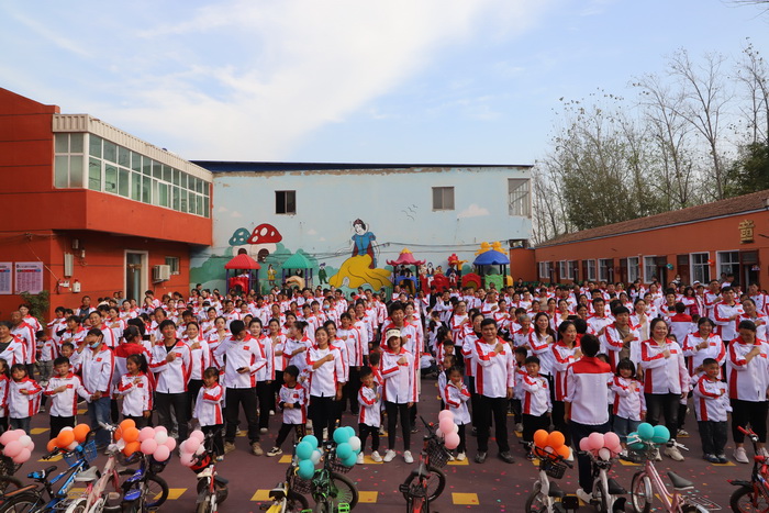  全民奧運會，等你來挑戰(zhàn)！野崗鎮(zhèn)童欣幼兒園舉行親子運動會