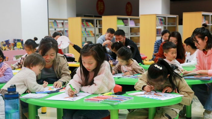 民權縣圖書館舉辦第二期“畫從書中來——閱繪悅美”公益繪畫培訓