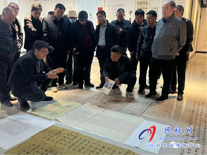 民權(quán)縣文聯(lián)邀請中書協(xié)會員、商丘市書法家協(xié)會副主席王文博老師點評書法作品