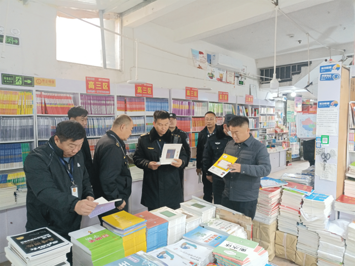 雙塔、褚廟、綠洲、程莊、龍?zhí)痢自扑碌揉l(xiāng)鎮(zhèn)(街道）開展出版物市場整治行動