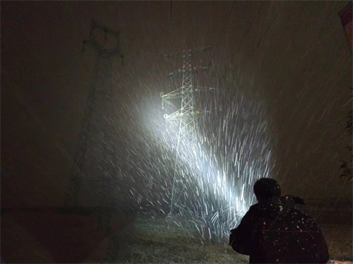 民權縣供電公司：朔風凜冽雪紛飛 ?供電保障正當時