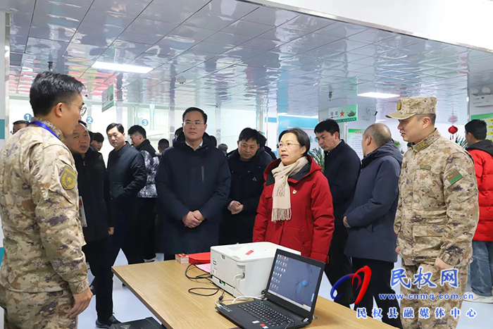 縣委書記、縣人武部黨委第一書記王靜嫻調(diào)研指導(dǎo)征兵體檢工作