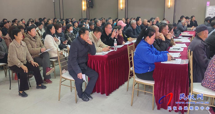 河南省農(nóng)業(yè)科學(xué)院果樹、蔬菜產(chǎn)業(yè)發(fā)展培訓(xùn)會在民權(quán)召開