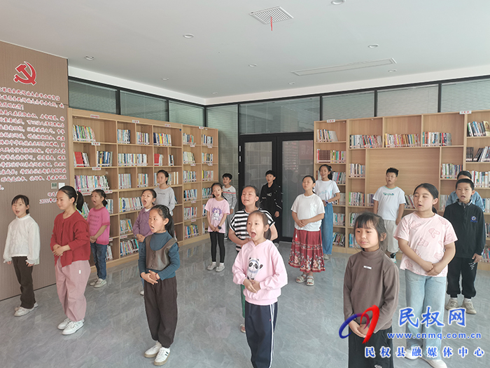 民權縣圖書館在高鐵站分館舉辦第五期“閱讀推廣人”以“鶯啼春去，遇見立夏”為主題的二十四節(jié)氣閱讀推廣活動