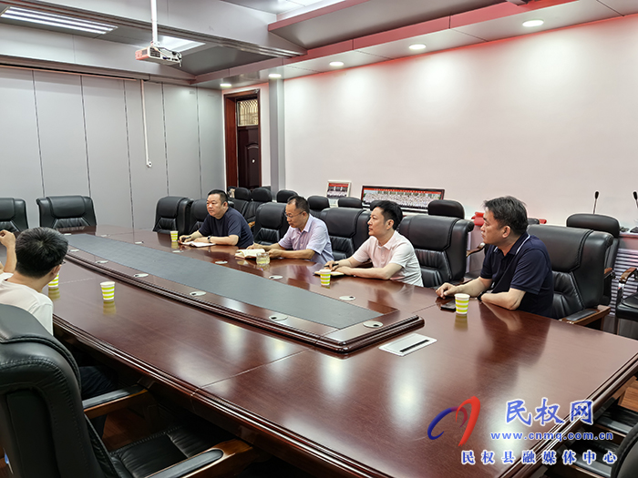 縣政協(xié)主席周明河會見汕頭泰恩康醫(yī)用設備有限公司項目總經理李廣鈿、廣州依妙實業(yè)有限公司項目運營總監(jiān)郭嘉龍