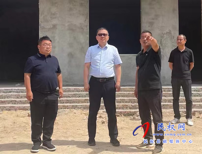 副縣長張志剛到褚廟鄉(xiāng)調(diào)研督導(dǎo)軟弱渙散村整頓及“三夏”生產(chǎn)工作