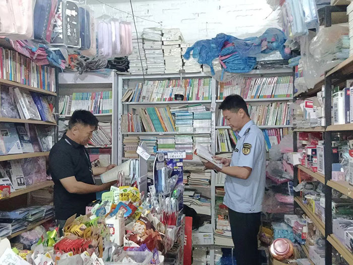 民權(quán)縣文化市場(chǎng)綜合行政執(zhí)法大隊(duì)開展“ 閃電 2 號(hào) ”行動(dòng)