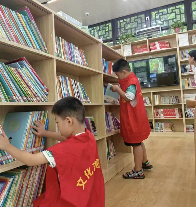 民權縣圖書館民生廣場分館開展“我是小小圖書管理員”志愿者社會實踐活動