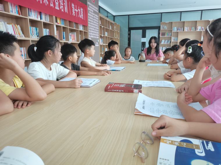 民權(quán)縣圖書館舉辦第十九期“閱讀推廣人”周末公益培訓