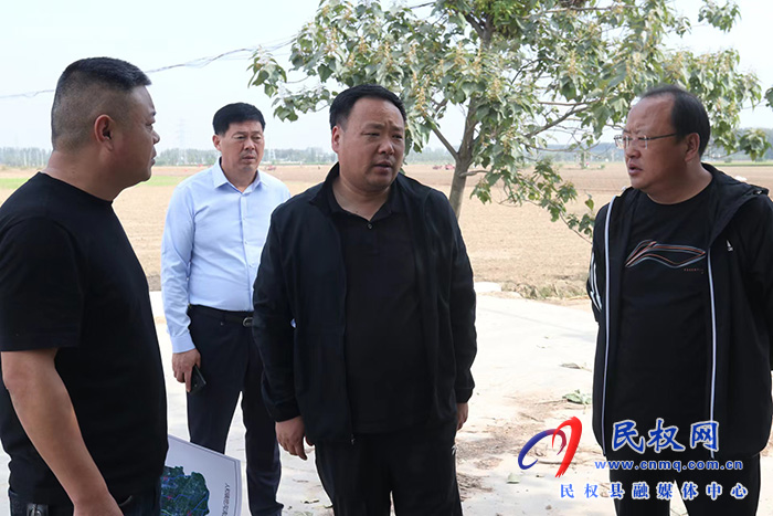 縣領導李衛(wèi)政調研水系連通、秸稈禁燒工作