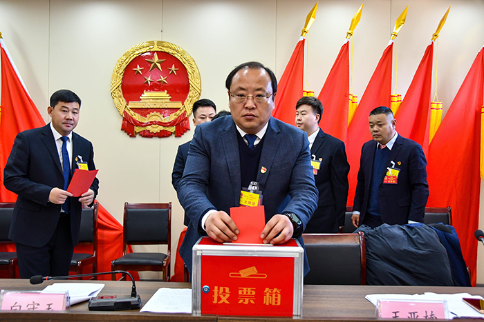 人和鎮(zhèn)召開第六屆人民代表大會第六次會議