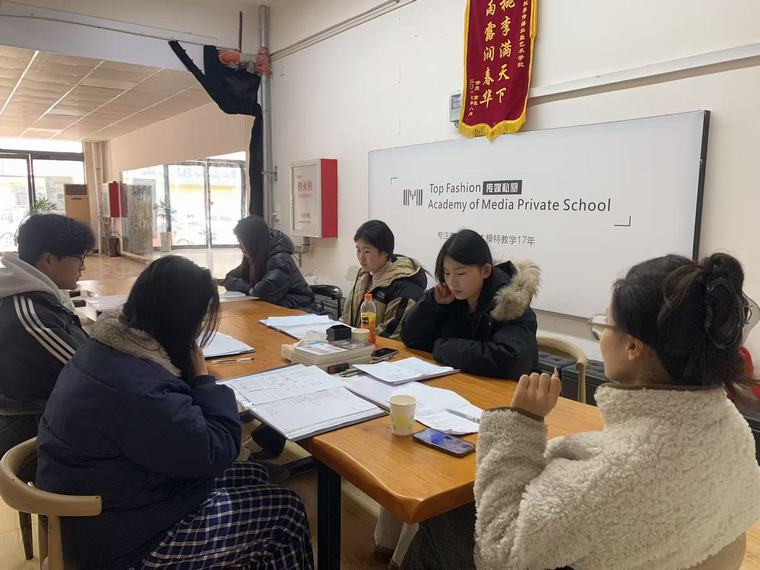 民權(quán)縣圖書館舉辦2025年第二期播音與主持藝術(shù)公益公益講座（總第26期）