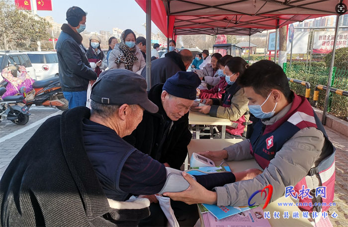 民權(quán)縣衛(wèi)健委開展2025年“我們的節(jié)日·春節(jié)”全民送健康實踐活動
