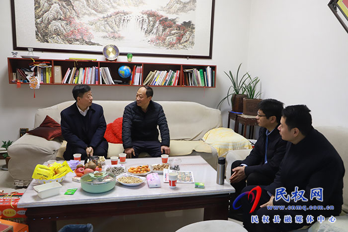 縣領導走訪慰問實職縣級退休干部