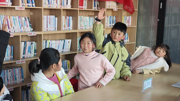 民權(quán)縣圖書館舉辦2025年第三期“童心向黨·書香伴成長(zhǎng)”閱讀分享會(huì)活動(dòng)（總第54期）