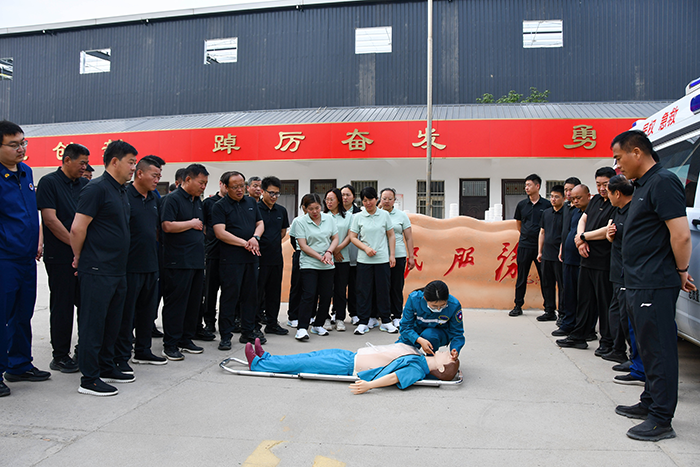 人和鎮(zhèn)開展2025年防汛救災(zāi)應(yīng)急演練