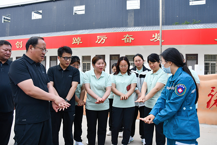 人和鎮(zhèn)開展2025年防汛救災(zāi)應(yīng)急演練