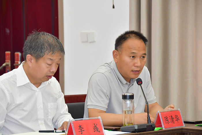 民權(quán)縣召開《人和鎮(zhèn)志》評審會(huì)