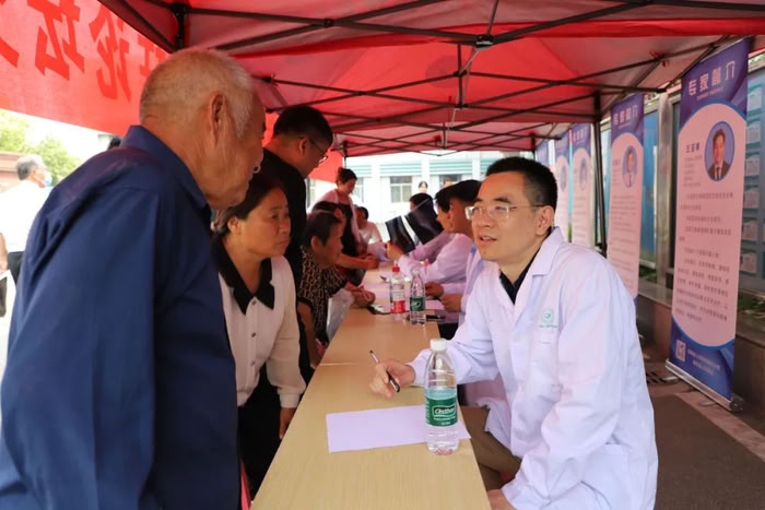 聚焦脊柱健康 助力健康民權(quán)——第二屆莊周脊柱論壇在民權(quán)縣人民醫(yī)院盛大開幕