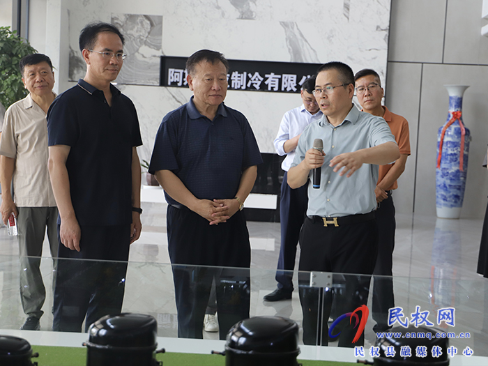 第十二屆全國人大常委會副秘書長、中國留學人才發(fā)展基金會理事長曹衛(wèi)洲一行到民調(diào)研低空經(jīng)濟發(fā)展現(xiàn)狀