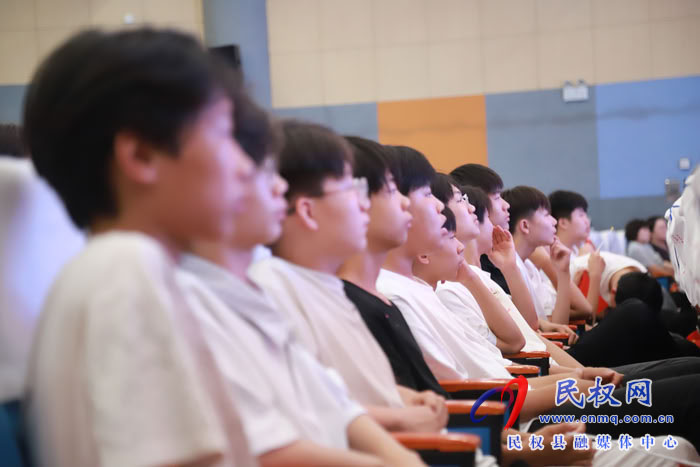 黨的創(chuàng)新理論宣講暨“出彩河南人”楷模發(fā)布廳走進民權